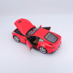 Ferrari R&P F12 Berlinetta 1:24 rot