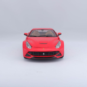 Ferrari R&P F12 Berlinetta 1:24 rot