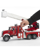 Bruder Mack GRANITE Feuerwehrwagen mit Pumpe