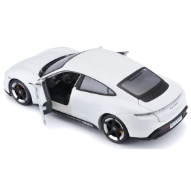 Bburago Porsche Taycan Turbo S weiss 1/24