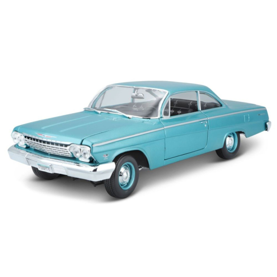 Maisto Chevrolet Bel Air 1962 blau 1/18